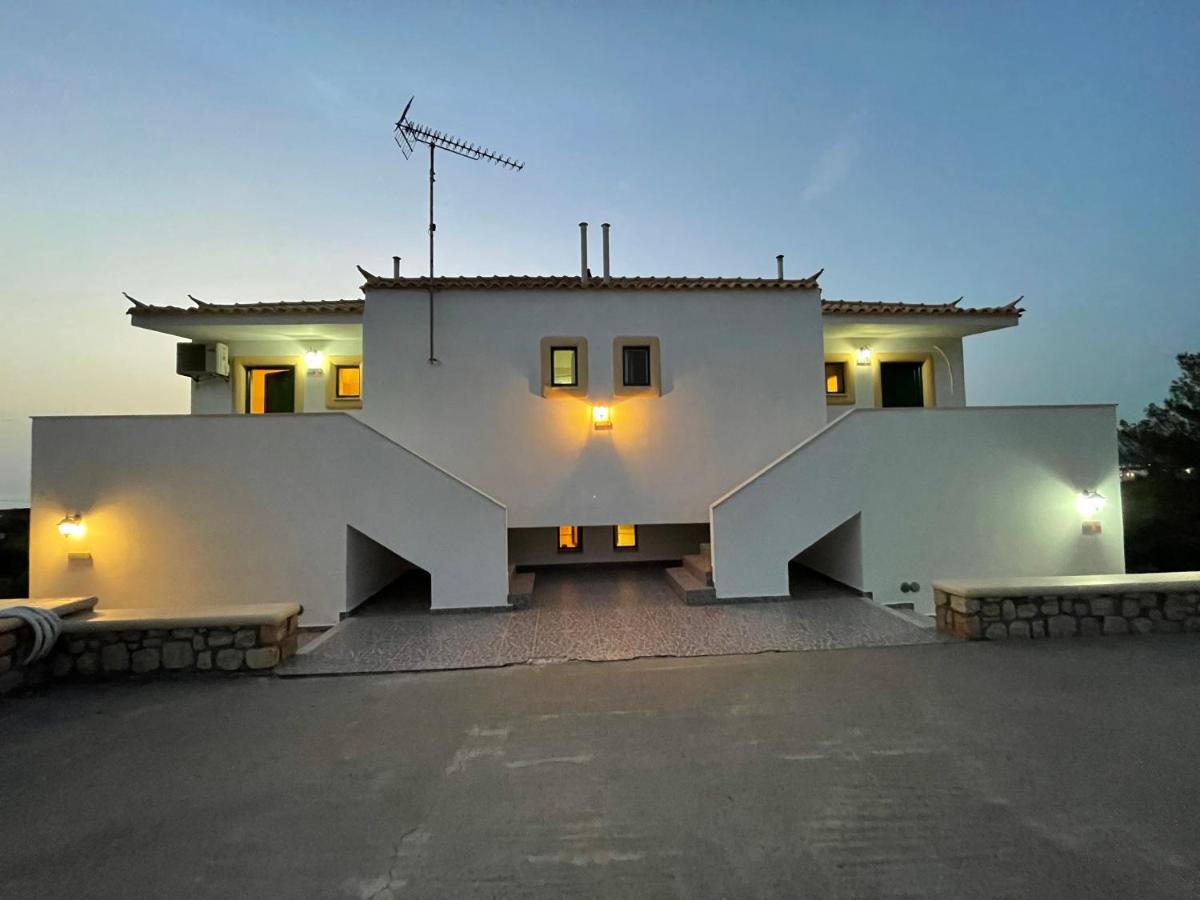 Niriides Rooms Elafonissos Exteriér fotografie