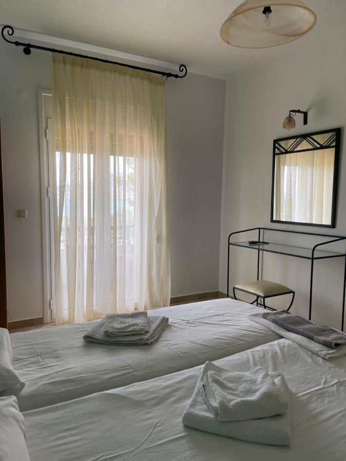Niriides Rooms Elafonissos Exteriér fotografie